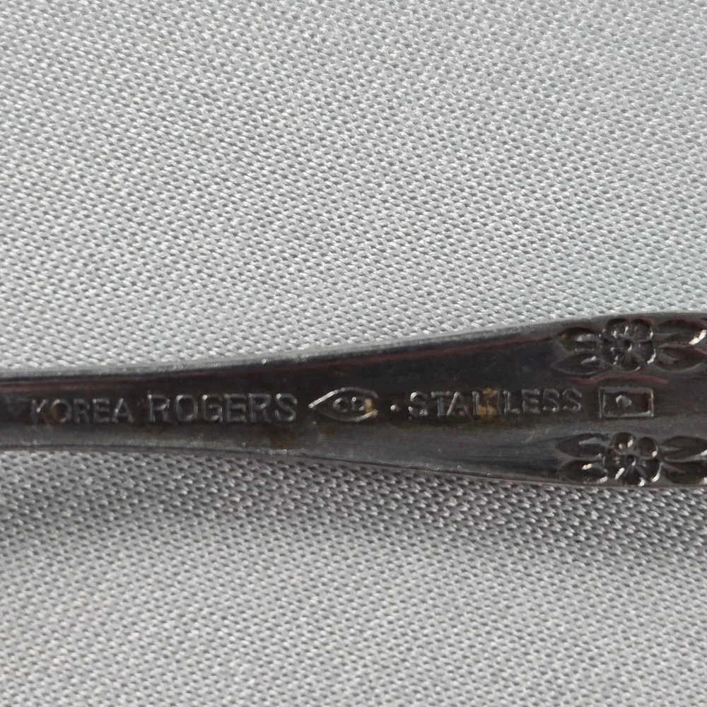 Oneida WM A Rogers Stainless Steel Flatware Lot Forks Spoons Knife Replacement